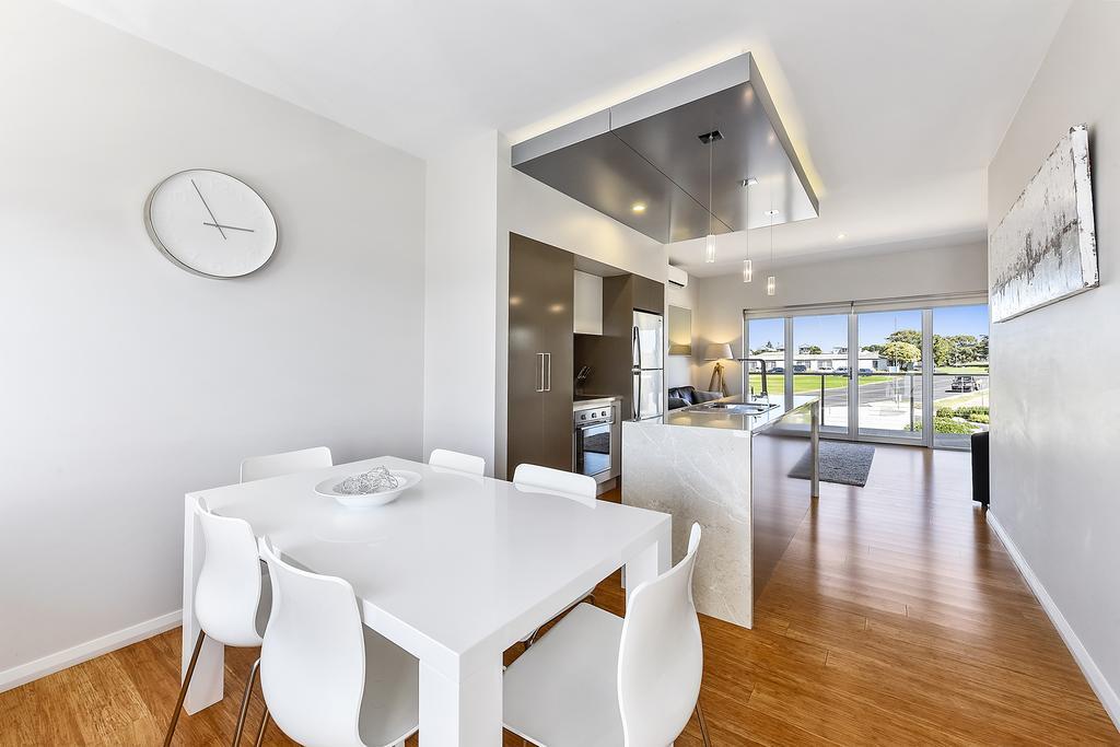 Aloha Waterfront Properties Robe Esterno foto