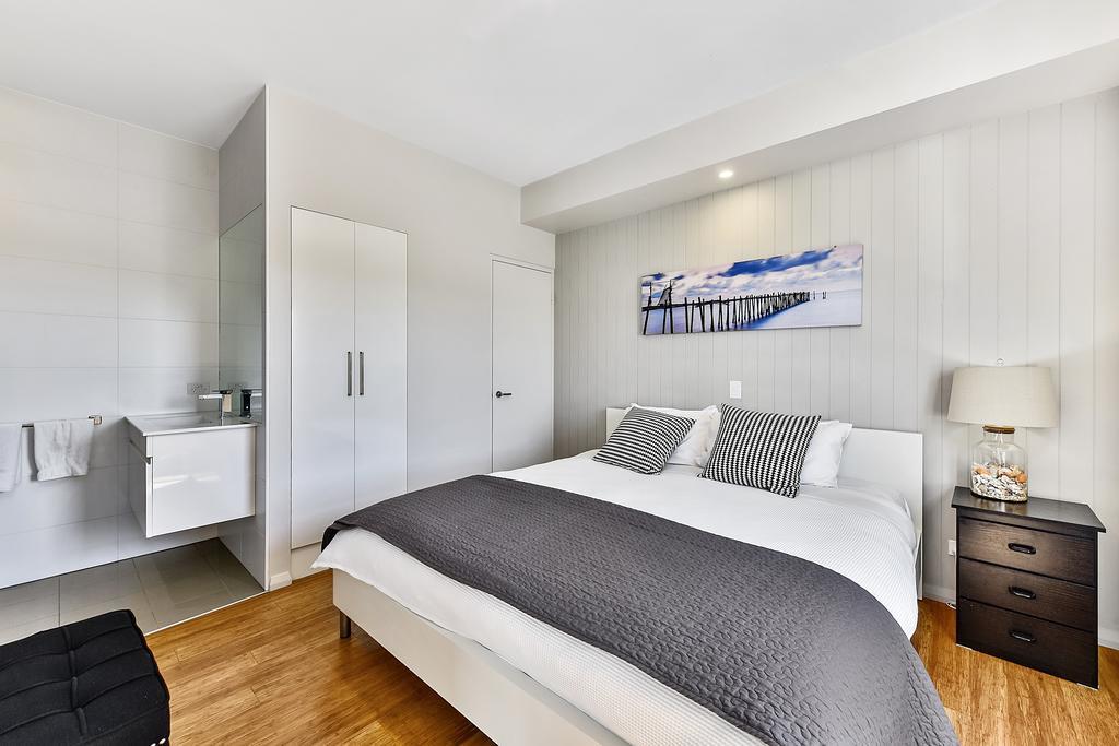 Aloha Waterfront Properties Robe Esterno foto