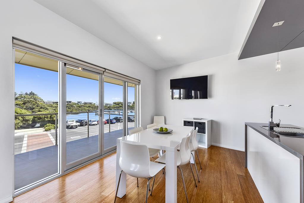 Aloha Waterfront Properties Robe Esterno foto