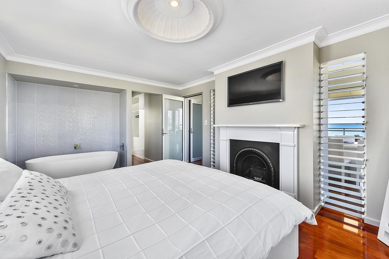 Aloha Waterfront Properties Robe Esterno foto